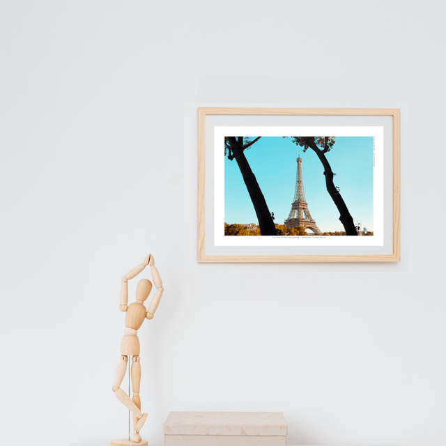 Affiche A4 Tour Eiffel encadrée